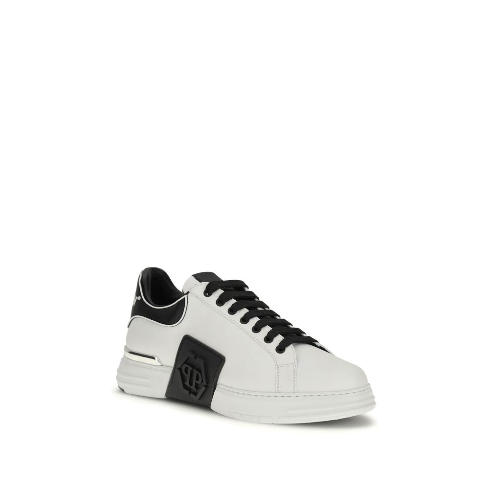 Philipp Plein White Calf Leather Bos Taurus Low Top Sneakers - Luxury Boutique Co