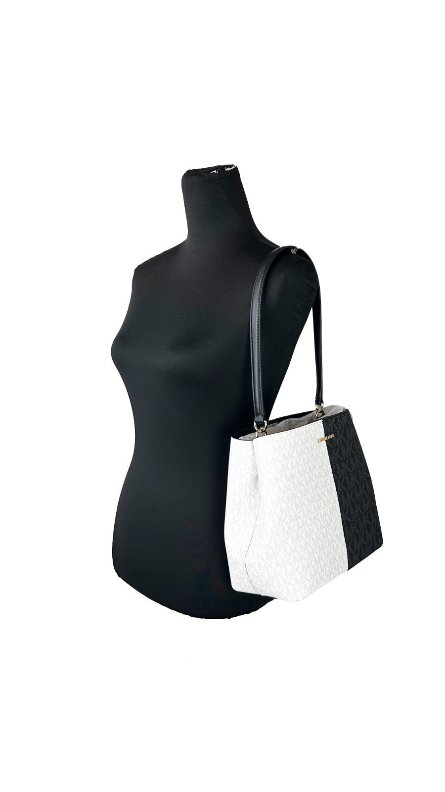 Michael Kors Medium Pratt Signature Bucket Bag - Luxury Boutique Co