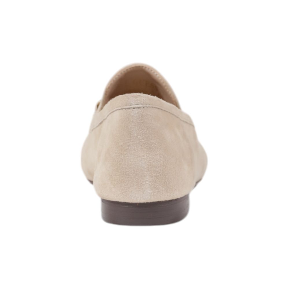 Guess Beige Leather Platform Pumps - Luxury Boutique Co